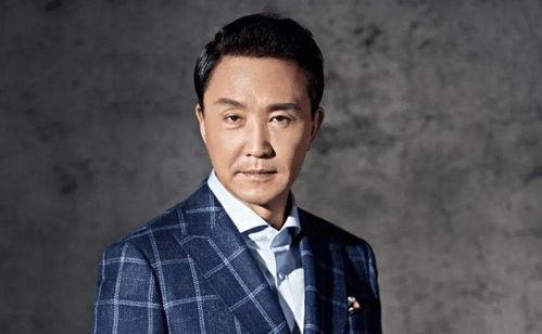 演员周航生活照,揭秘明星私下的真实生活